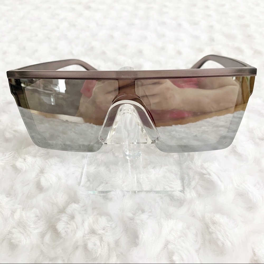 NWOT | SQUARE FRAME FLAT TOP SUNGLASSES